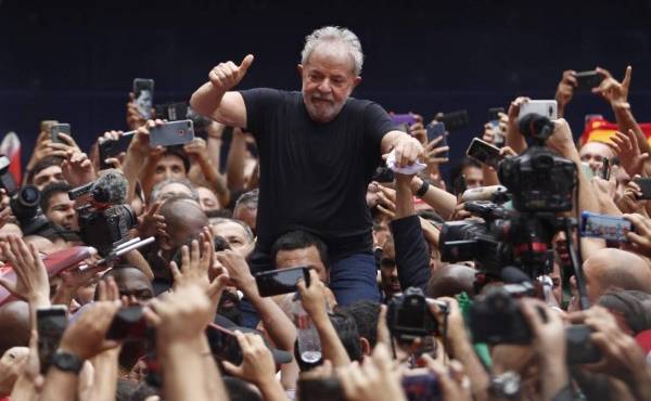 Lula da Silva se declara 'libre' y con 'deseos de lucha'