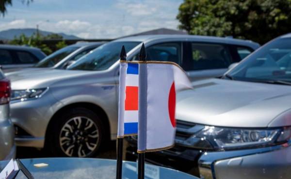 Japón donó 60 vehículos híbridos y eléctricos a Costa Rica