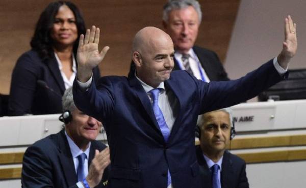 El italo-suizo Gianni Infantino ganó la elección presidencial de la FIFA y se convirtió en el sucesor de Joseph Blatter, al conseguir en la segunda vuelta 115 votos. Foto AFP