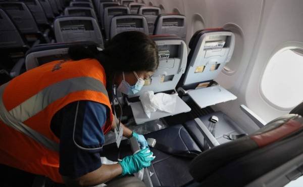 American Airlines advierte sobre 13.000 despidos en ausencia de ayuda oficial