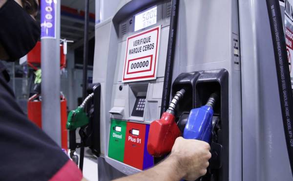 ¿Por qué Costa Rica paga la gasolina más cara en Centroamérica?