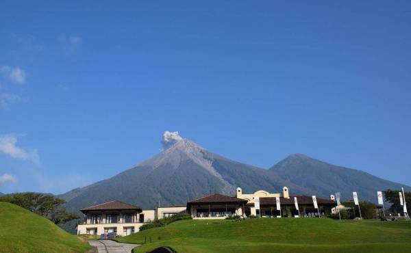 La Reunión opera parcialmente a un año de la erupción del Volcán de Fuego pero el hotel es pérdida total