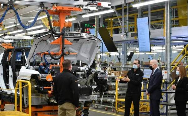General Motors visualiza un sólido 2022 gracias a la fuerte demanda