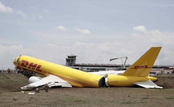 Aeropuerto internacional Juan Santamaría cancela vuelos por accidente de avión de DHL