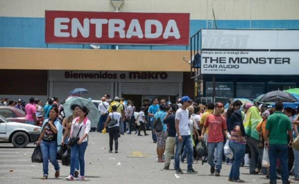 Venezuela: inflación +180,9%; PIB -5,7% en 2015