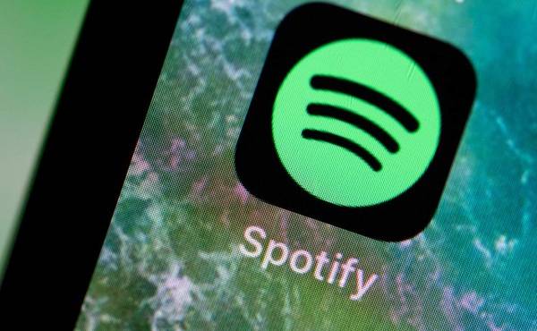 Spotify ya permite añadir vídeo a sus pódcast