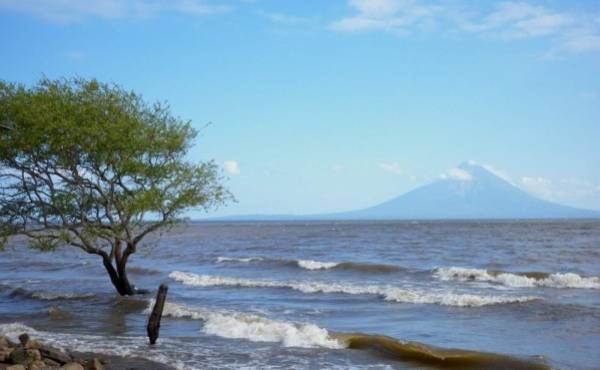 La firma consultora ERM ha señalado que es necesario hacer una serie de nuevos estudios particulares en el Lago de Nicaragua para confirmar conclusiones. Foto tomada de NicaNoticias.