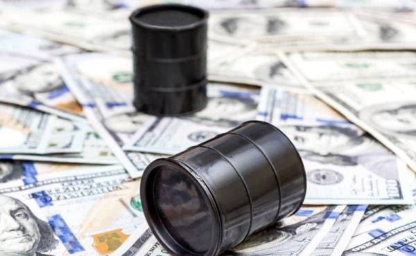 Precios del petróleo Brent y WTI cierran la semana ‘dispares’ pero por encima de los US$100