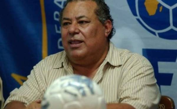 Antes de asumir el cargo en la FIFA, Rocha fue presidente de la Federación Nicaragüense de Fútbol y estuvo al frente del Comité Olímpico Nicaragüense entre 1997-2009.