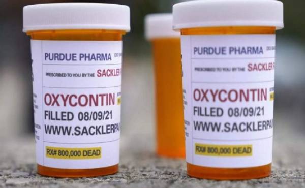 Purdue, la empresa que desató la adicción a opioídes, acuerda pagar US$6.000 M