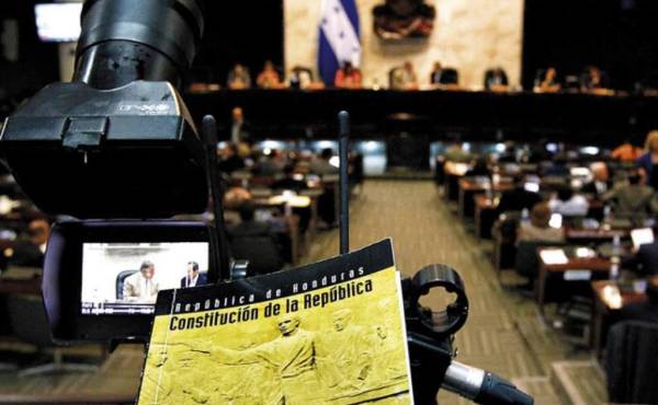 Abren debate en Honduras para crear una nueva Constitución