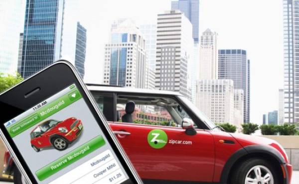 En 2013, la compañía de alquiler de carros Avis pagó US$500 millones para hacerse con Zipcar, una compañía de carsharing que permite alquilar por horas; implantada tanto en EE.UU., como en Europa.