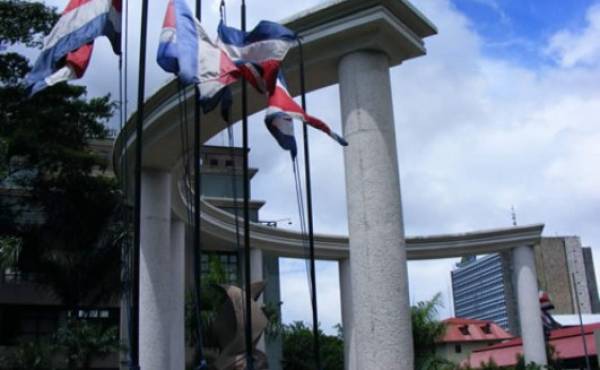 Costa Rica: Partidos políticos participantes en segunda ronda podrán acreditar más fiscales