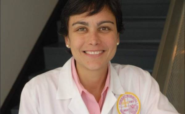 Marcela del Carmen Amaya: nicaragüense, oncóloga y líder en el mundo de la medicina