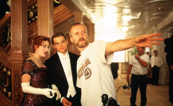 Ayer martes 1 de noviembre se cumplieron 25 años del estreno de “Titanic” en gran pantalla en el Festival de Cine Internacional de Tokio. Esta epopeya sobre el famoso naufragio que convirtió en “el rey del mundo” cinematográfico a su director, James Cameron, acumuló 11 Premios Oscar y a día de hoy es la tercera más taquillera de la historia.