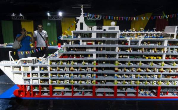 'The Brickman Experience” es la exhibición de legos más grande de América. Foto AFP.