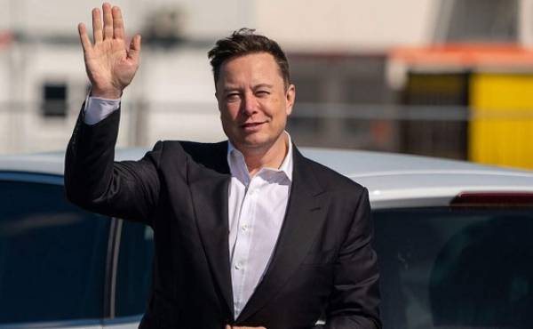 Musk, el hombre más rico del mundo, protesta por impuesto a millonarios