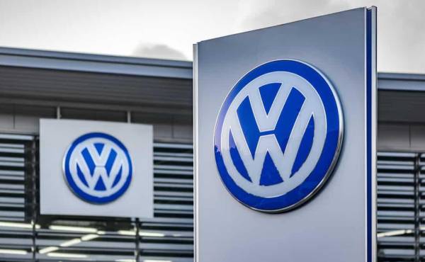Volkswagen cae casi un 3% en la bolsa tras anuncio de salida de director ejecutivo