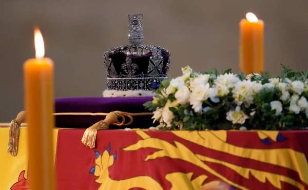 Despiden a Isabel II con un grandioso funeral