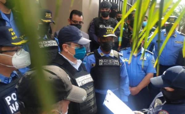 Expresidente Hernández se entrega tras pedido de extradición de EEUU