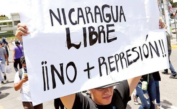 Más de 20 expresidentes piden al Papa que interceda por la represión en Nicaragua