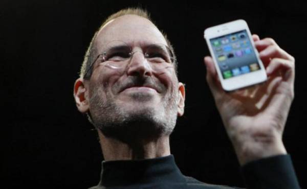 El método con el que Steve Jobs resolvía problemas difíciles en 3 pasos